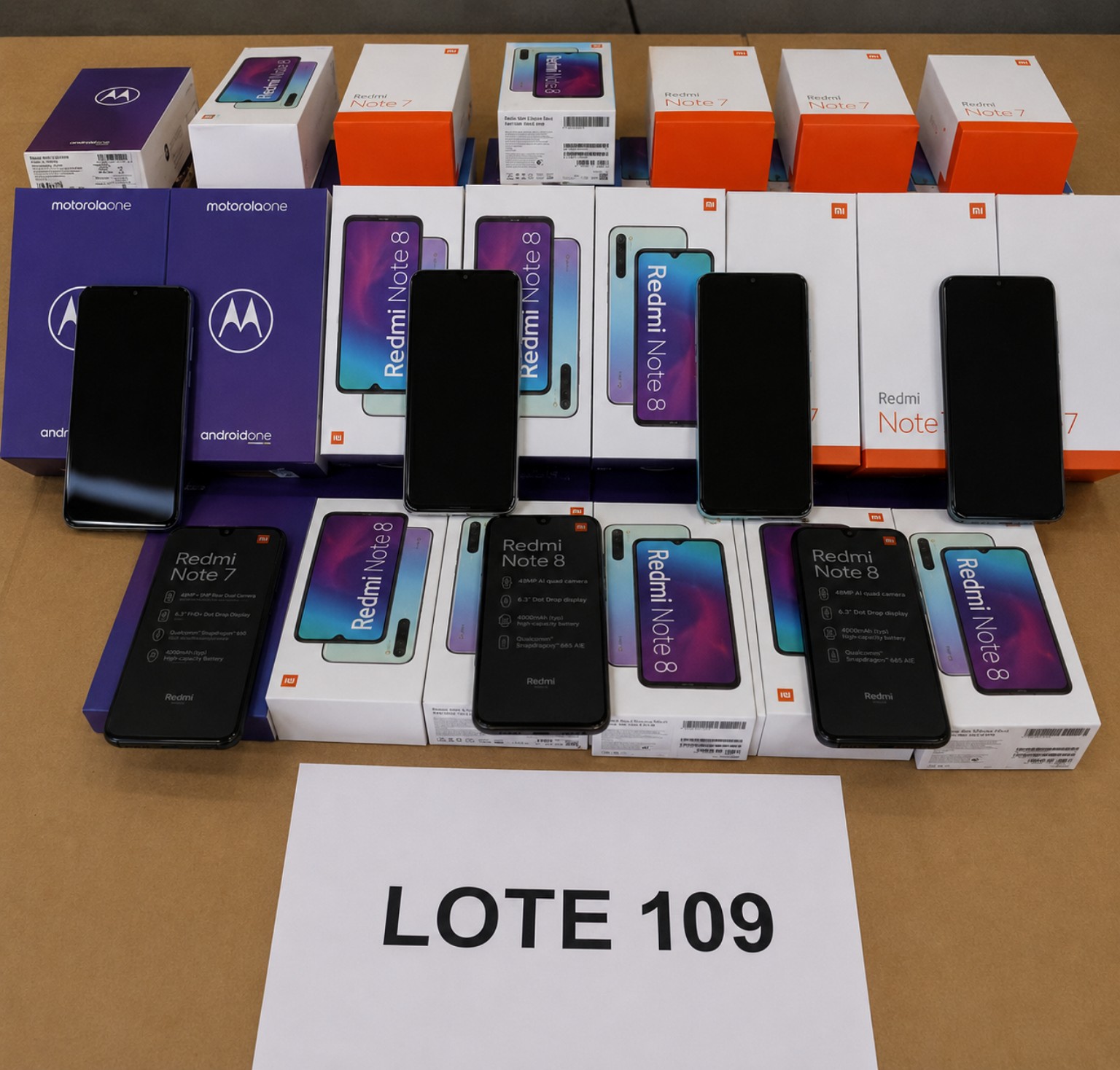 Lote 109 — Lote de smartphones Motorola, Xiaomi e Redmi