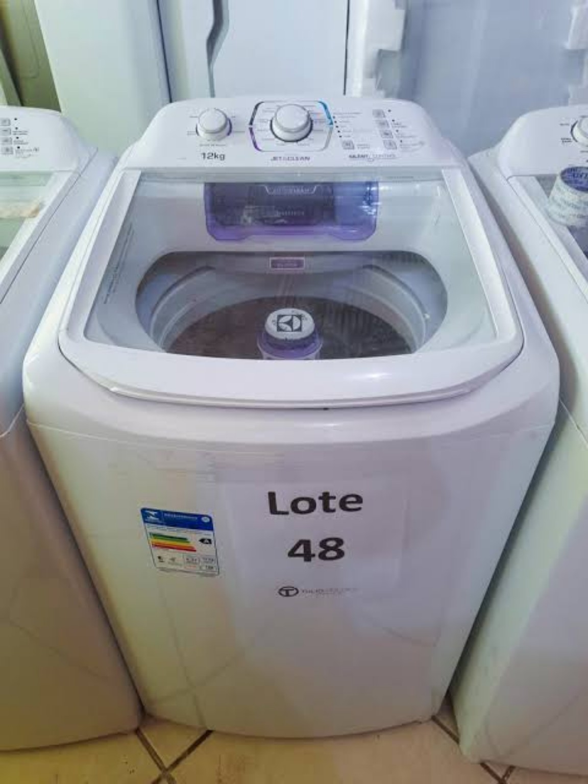 Lote 86 — Lote de refrigeradores