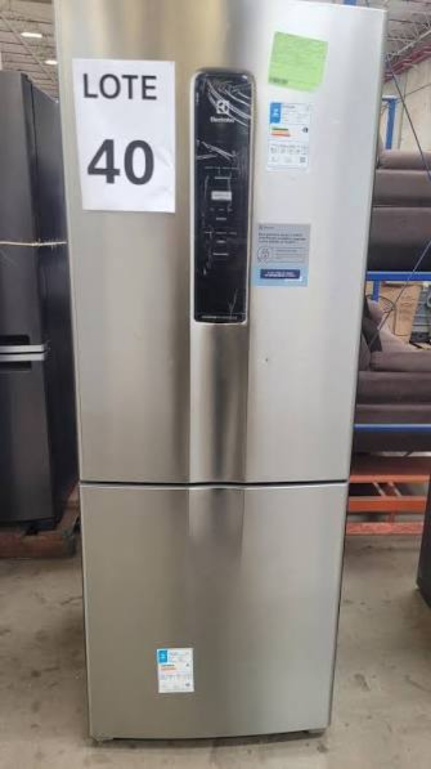 Lote 40 — Geladeira / Refrigerador