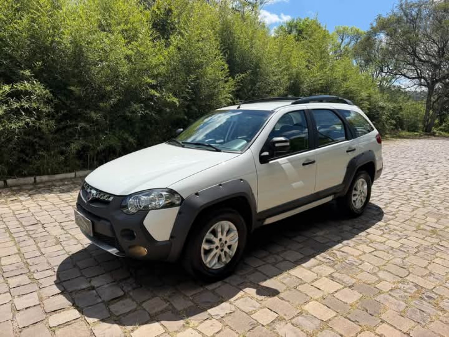 Fiat Palio Weekend Adventure 1.8 2014