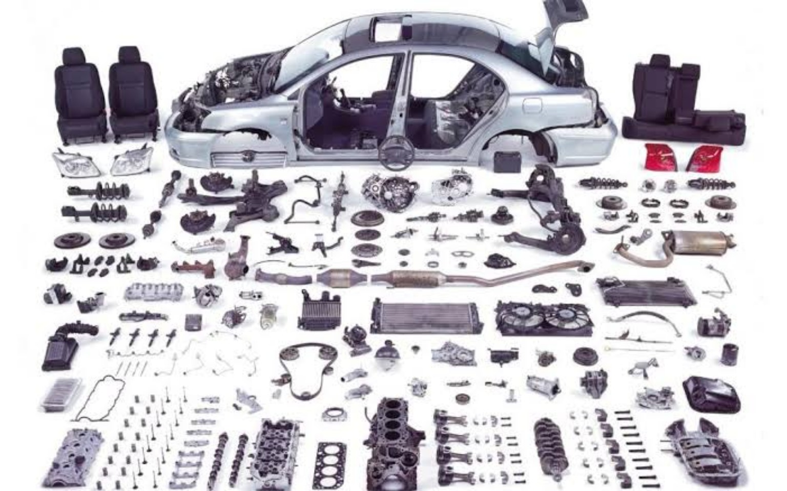 Veículo desmontado e peças automotivas